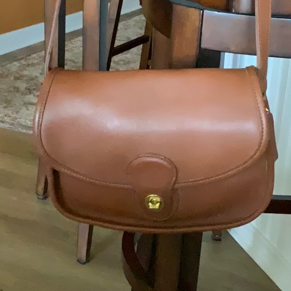 Vintage coach crossbody bag